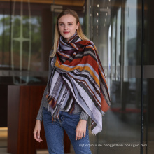Mode Frauen custom design Großhandel Viskose Baumwolle gedruckt Streifen Frauen Schal
